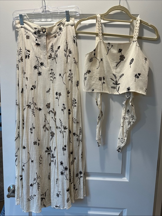Zara Dresses & Skirts - Matching Top & Skirt Set with Black Floral Embroidery